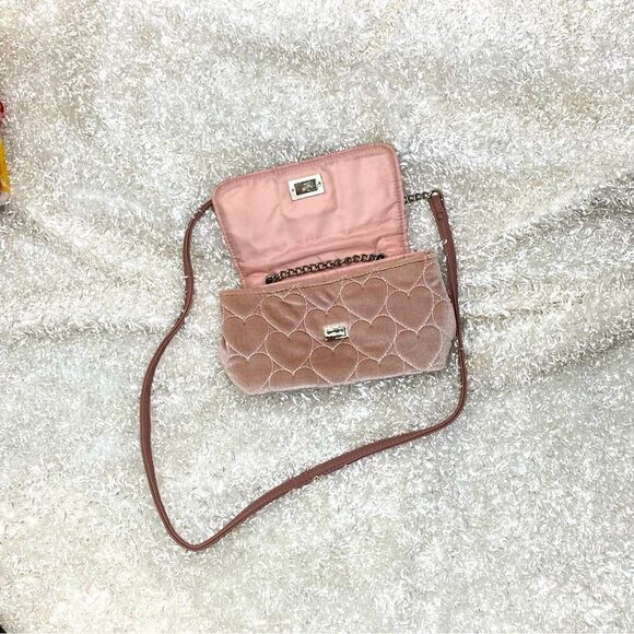 Girls' Quilted Velvet Crossbody Bag New! - Picture 4 of 10